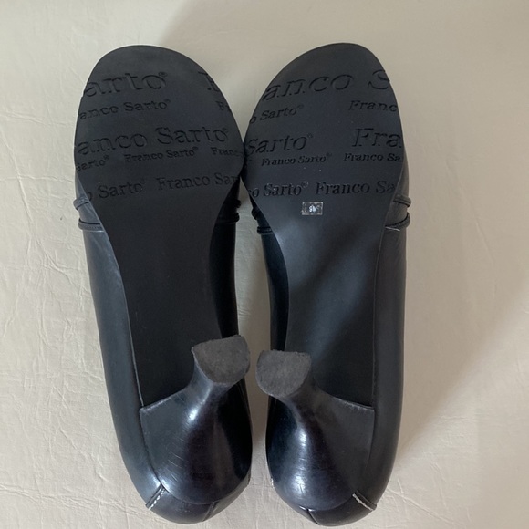 Franco Sarto black genuine leather heels with metal design. Made in Brazil. 9M - Picture 6 of 14
